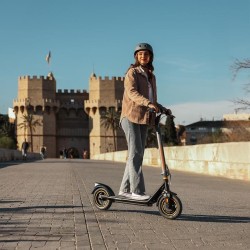 Scooter Elétrica Cecotec Bongo D30 XL Connected