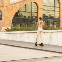 Scooter Elétrica Cecotec Bongo Serie M20