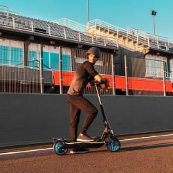 Scooter Elétrica Cecotec Bongo Serie S+Infinity